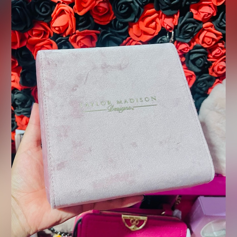 Taylor Madison Designs 🌸 jewelry box